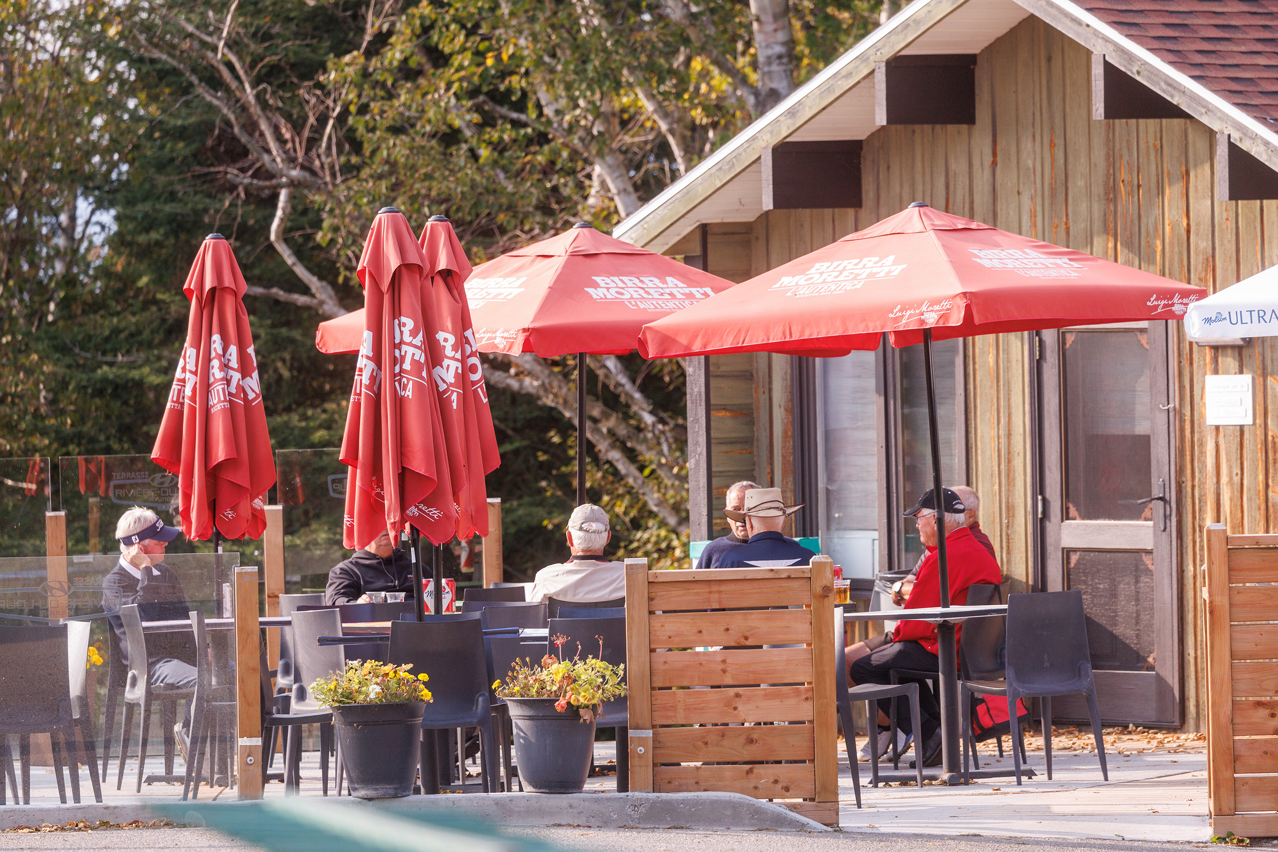 Terrasse (bar et casse-croûte)